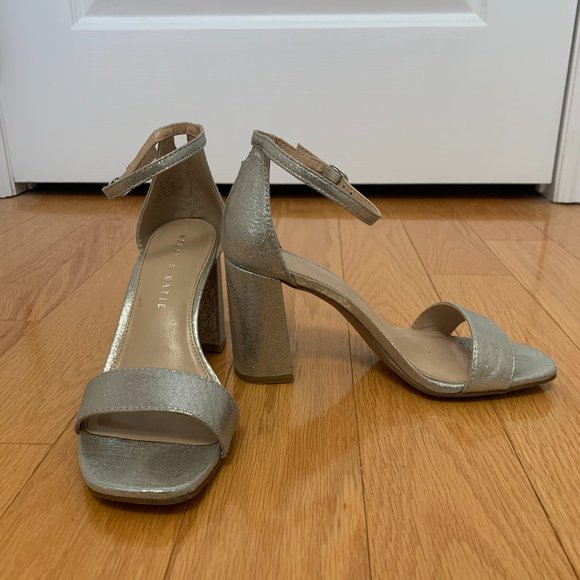 Kally & Katie Caital Sandal - Picture 2 of 4